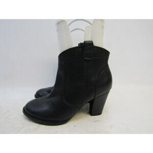 Clarks Indigo Womens Size 5.5 M Black Leather Zip Ankle Fashion Boots Bootie